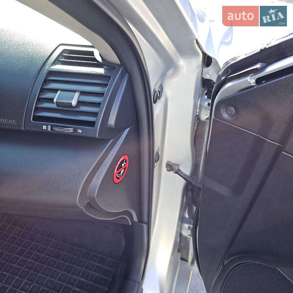 Седан Toyota Camry 2006 в Кам'янському