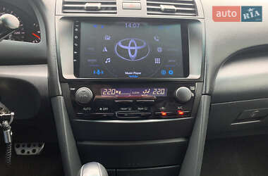 Седан Toyota Camry 2007 в 