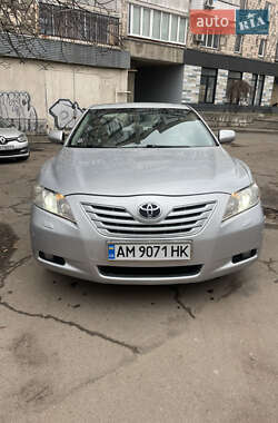 Седан Toyota Camry 2008 в Житомирі