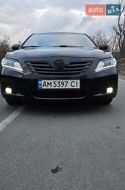 Седан Toyota Camry 2006 в Малині