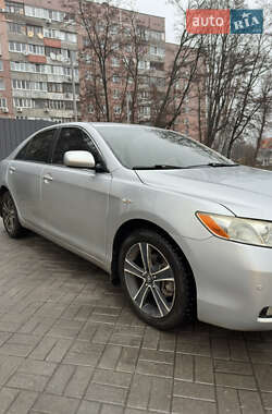 Седан Toyota Camry 2007 в Дніпрі