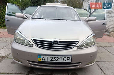 Седан Toyota Camry 2003 в Киеве