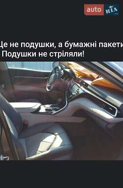 Седан Toyota Camry 2017 в Киеве