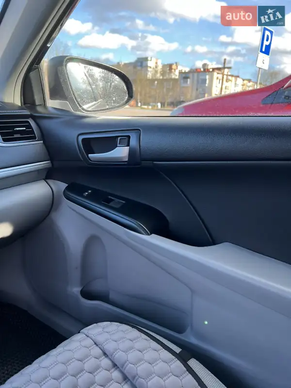 Toyota Camry 2014