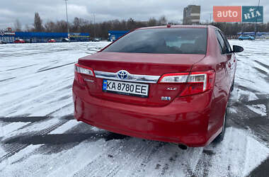 Седан Toyota Camry 2014 в Киеве