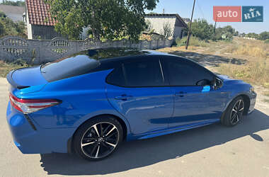 Седан Toyota Camry 2018 в 