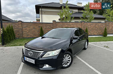 Седан Toyota Camry 2013 в Вінниці