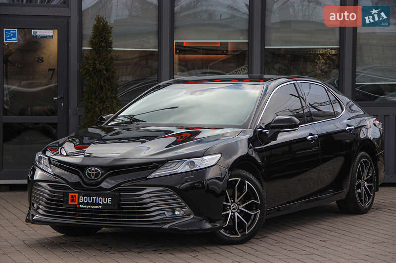 Toyota Camry 2018