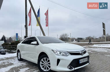 Седан Toyota Camry 2016 в Харкові