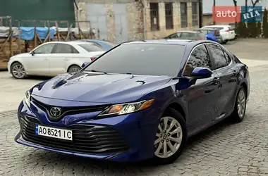 Toyota Camry 2018