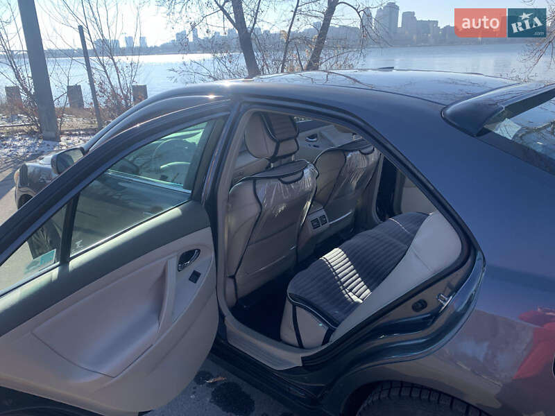 Седан Toyota Camry 2008 в Дніпрі