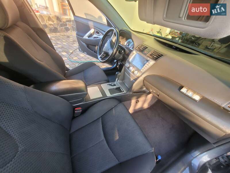 Седан Toyota Camry 2011 в Києві