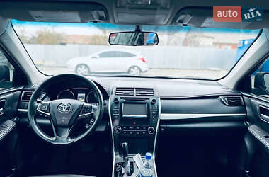 Седан Toyota Camry 2015 в Хмельницком