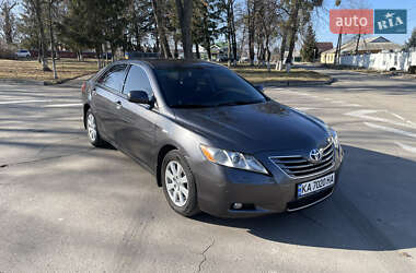 Седан Toyota Camry 2008 в Виннице