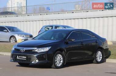 Седан Toyota Camry 2015 в Києві