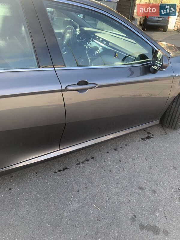 Седан Toyota Camry 2020 в Киеве