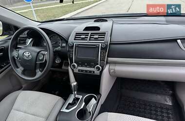 Седан Toyota Camry 2013 в Запоріжжі