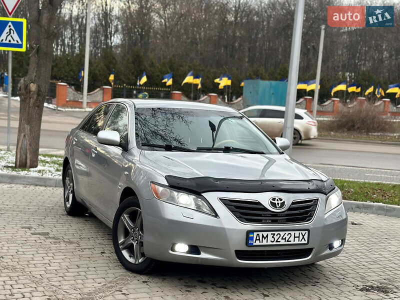 Седан Toyota Camry 2006 в Кропивницькому