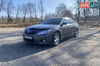 Седан Toyota Camry 2011 в Звенигородке