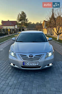 Седан Toyota Camry 2008 в Львові