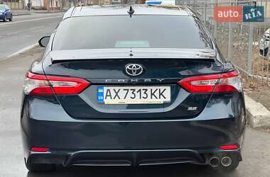 Седан Toyota Camry 2018 в Харькове