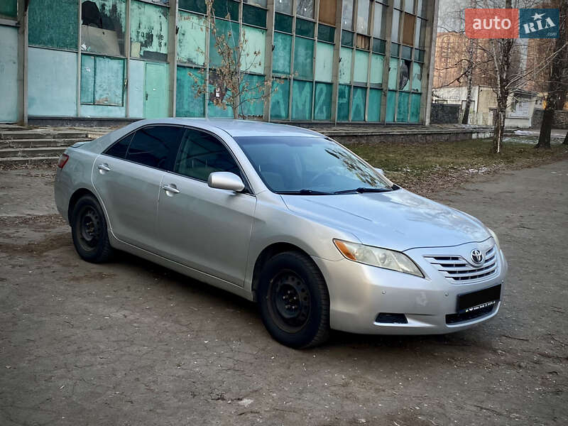 Седан Toyota Camry 2007 в Києві