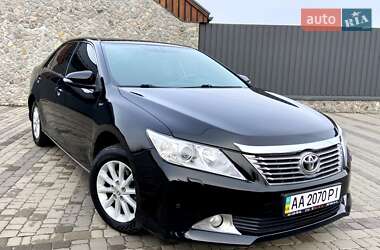 Седан Toyota Camry 2013 в Белой Церкви