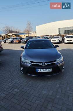 Седан Toyota Camry 2016 в Запоріжжі