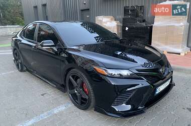 Седан Toyota Camry 2022 в Львове