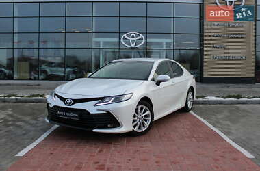 Седан Toyota Camry 2023 в Черкасах