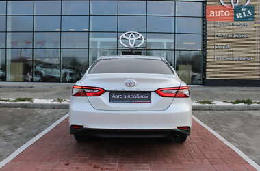 Седан Toyota Camry 2023 в Черкасах