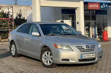 Седан Toyota Camry 2008 в Днепре