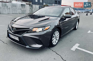 Седан Toyota Camry 2017 в Одессе