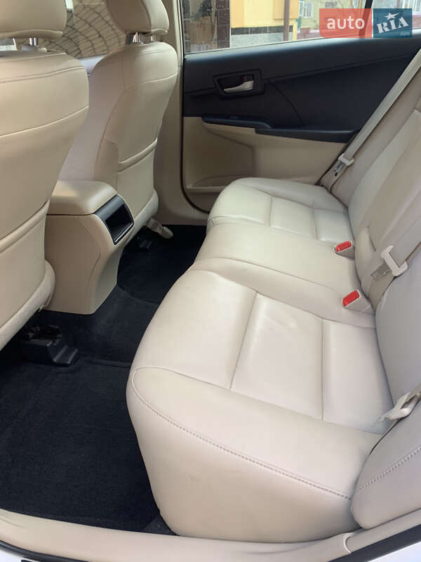 Седан Toyota Camry 2013 в Львове фото 6 Седан Toyota Camry 2013 в Львове