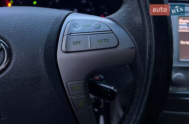 Седан Toyota Camry 2010 в 