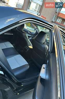 Седан Toyota Camry 2014 в 