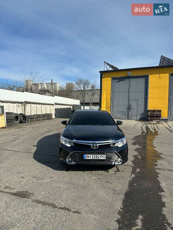 Седан Toyota Camry 2014 в Одессе