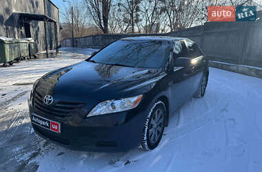 Седан Toyota Camry 2006 в Києві