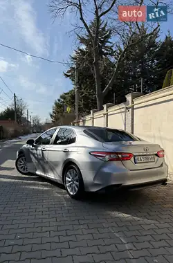 Toyota Camry 2018