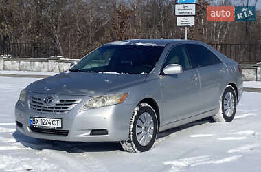 Седан Toyota Camry 2007 в Киеве