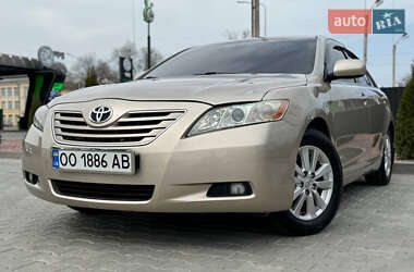 Седан Toyota Camry 2006 в 
