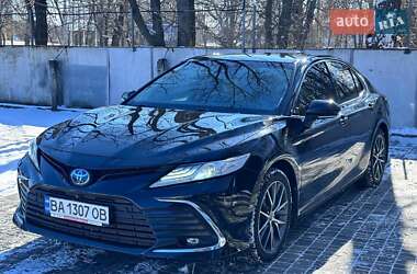 Седан Toyota Camry 2021 в Кропивницком