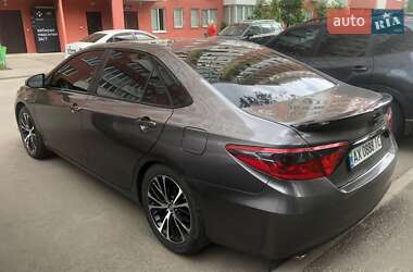 Седан Toyota Camry 2016 в Харькове