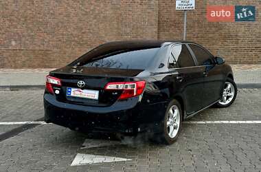 Седан Toyota Camry 2012 в Одессе