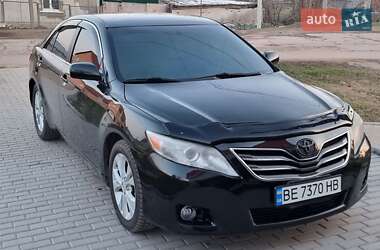 Седан Toyota Camry 2010 в Николаеве