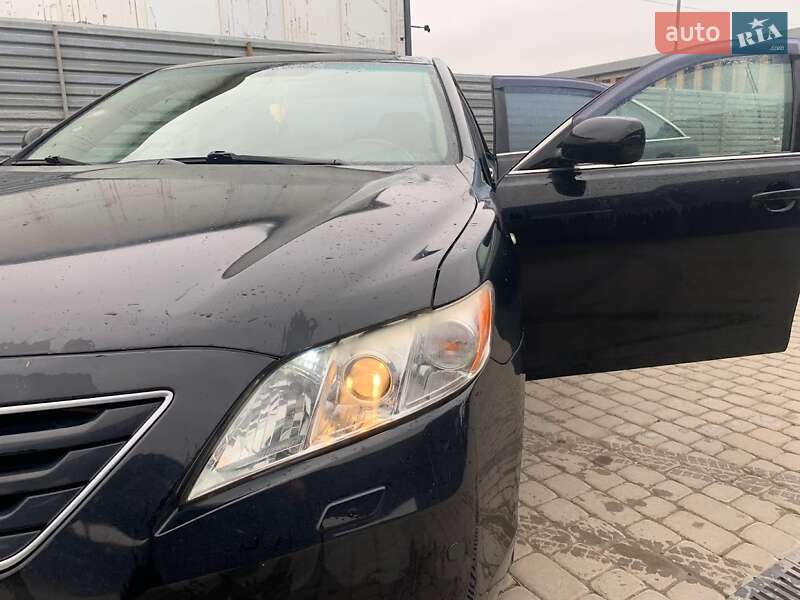 Седан Toyota Camry 2007 в Львове