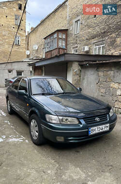 Седан Toyota Camry 1997 в Одессе