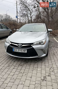 Седан Toyota Camry 2015 в 