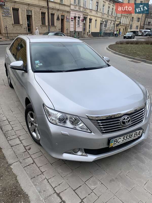 Toyota Camry 2013