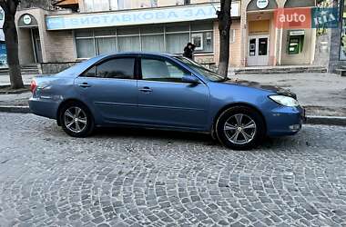 Седан Toyota Camry 2002 в Каменец-Подольском